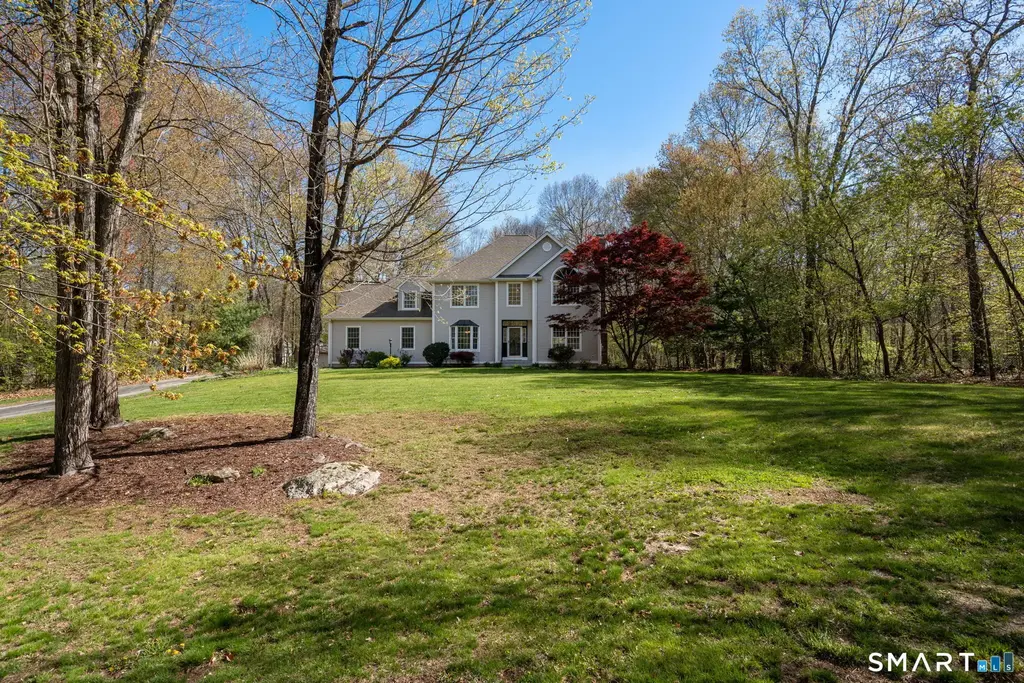 107 Country Lane, Hebron