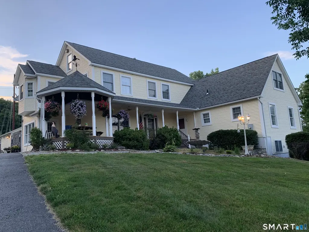 341 High St Ext, Thomaston