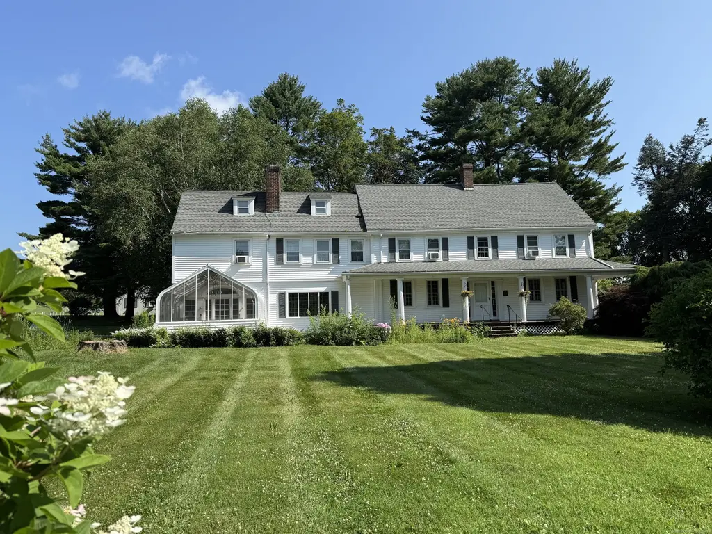 802 State Road, Richmond