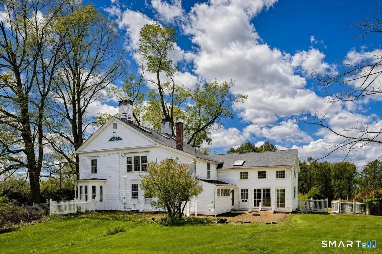 28 Cole Road, Sharon