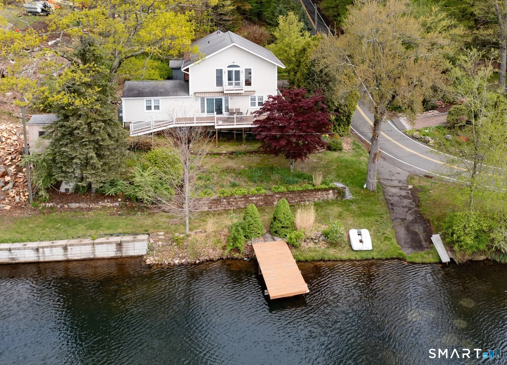 184 Midwood Avenue, Wolcott