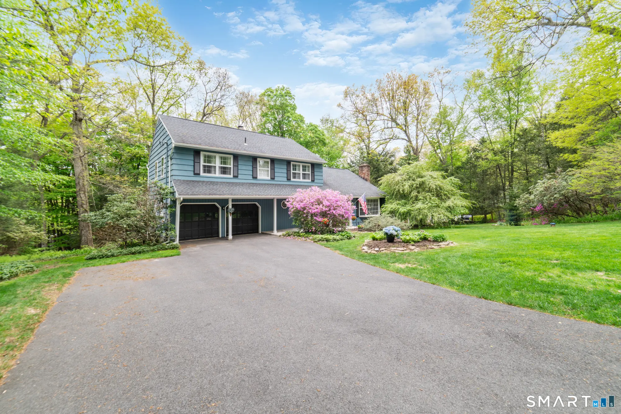 148 Colonial Drive, Southbury