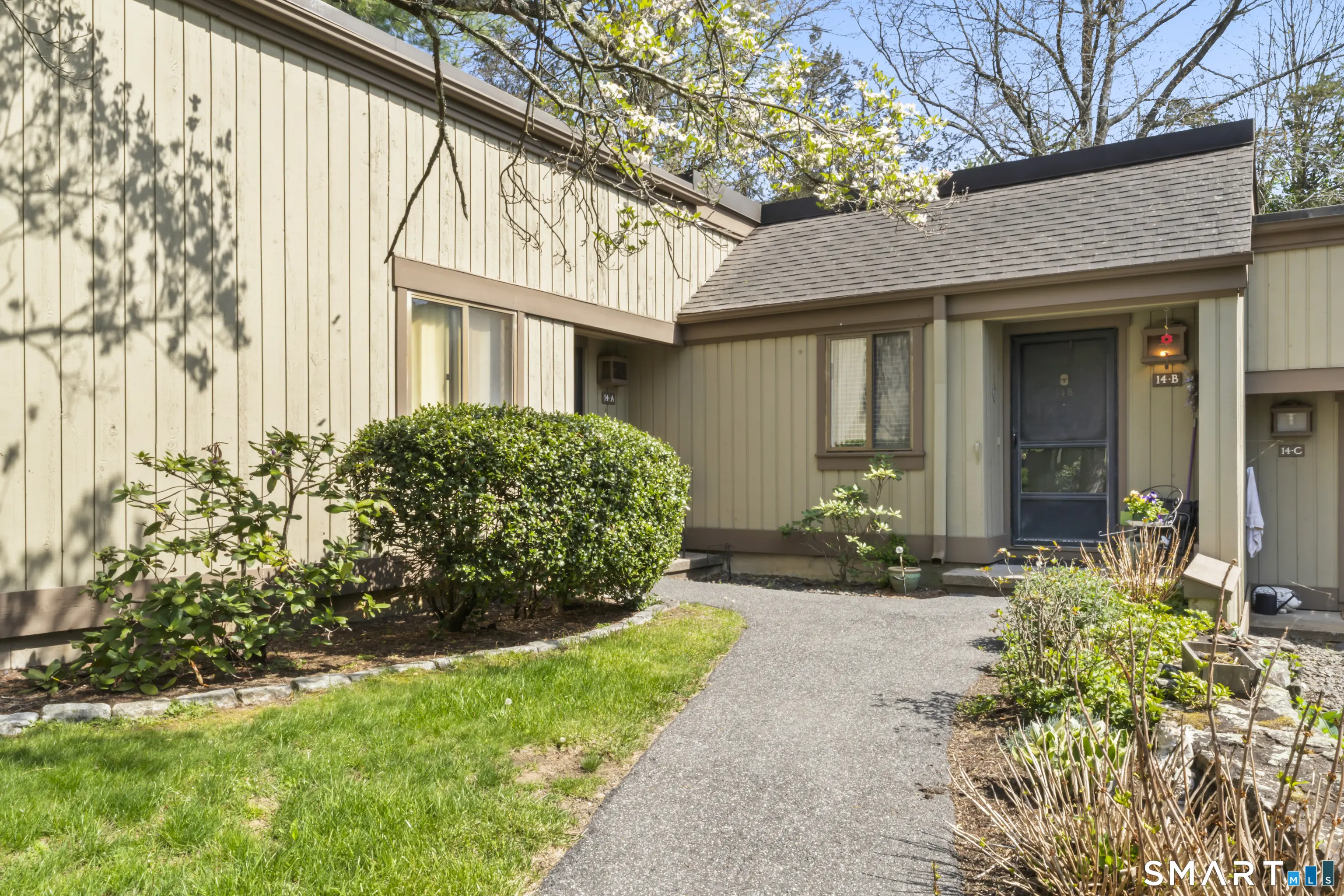 14 Heritage Circle B, Southbury