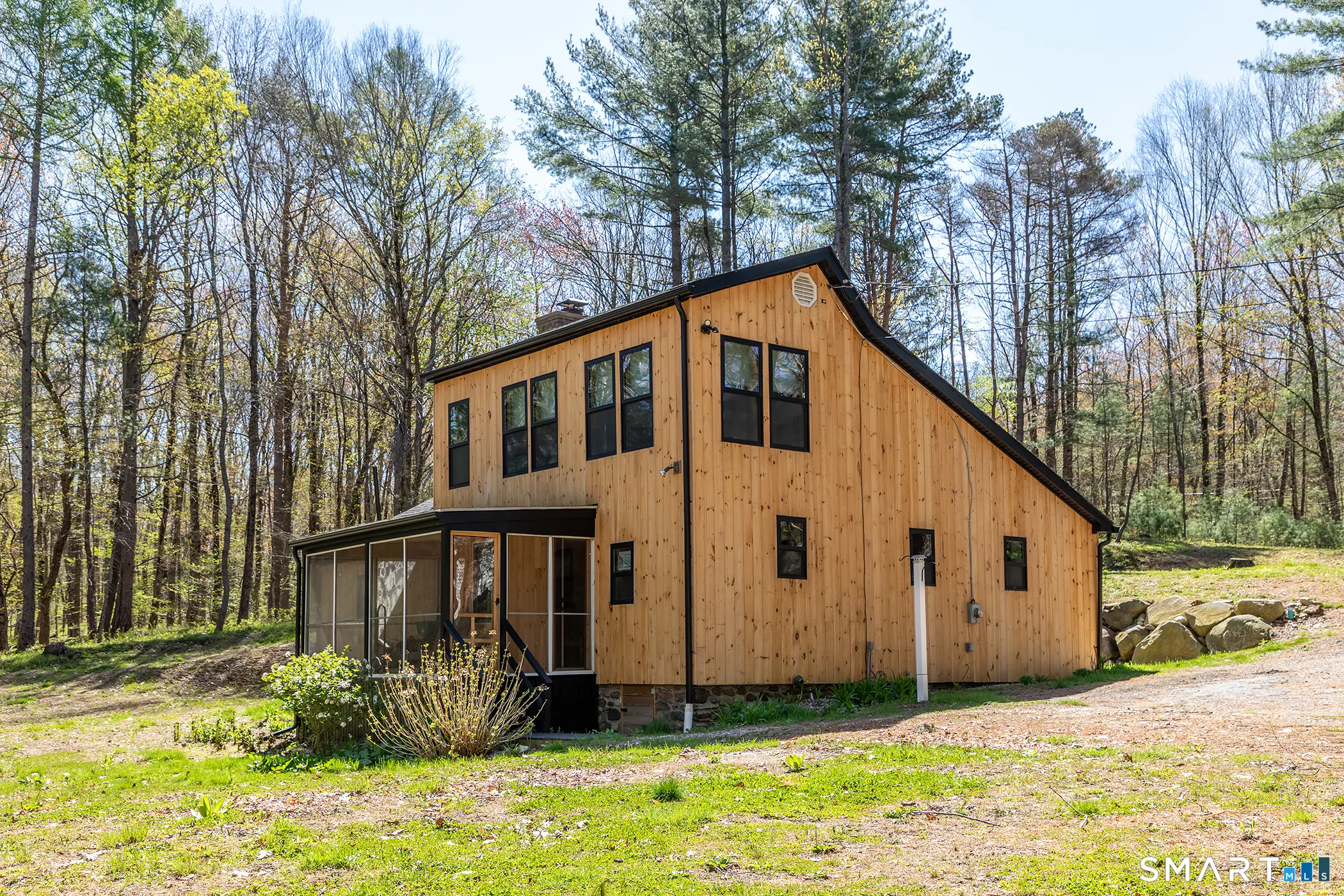 72 Hickory Hill Road, Morris