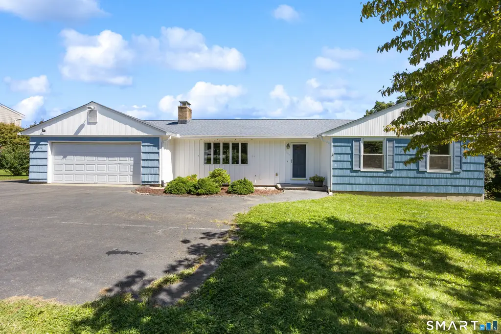 1620 Guernseytown Road, Watertown