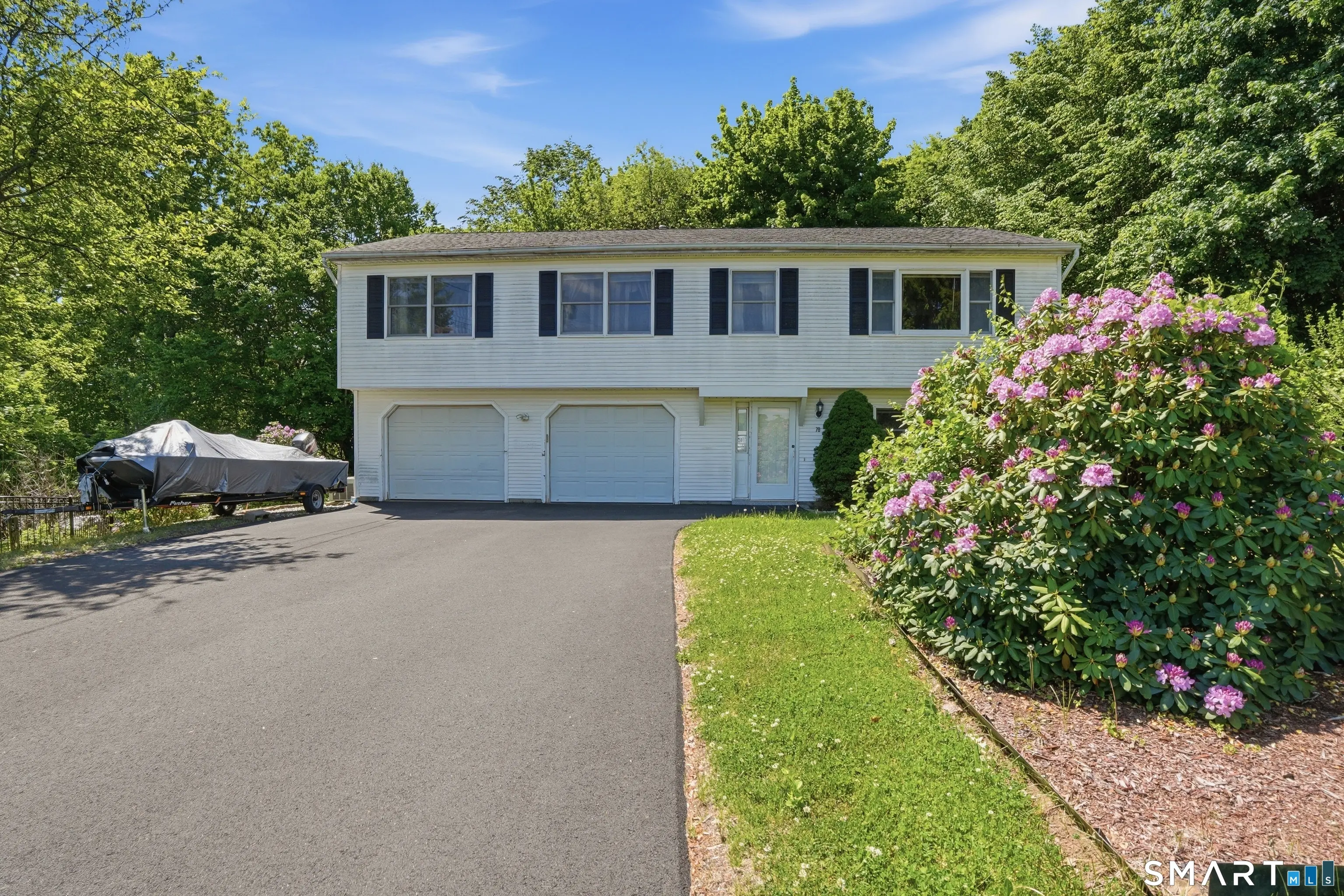 70 Laurel Ridge, Watertown