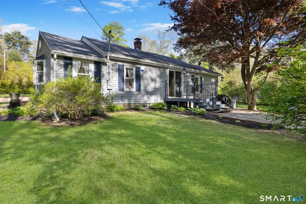 99 Halls Hill Road, Killingly