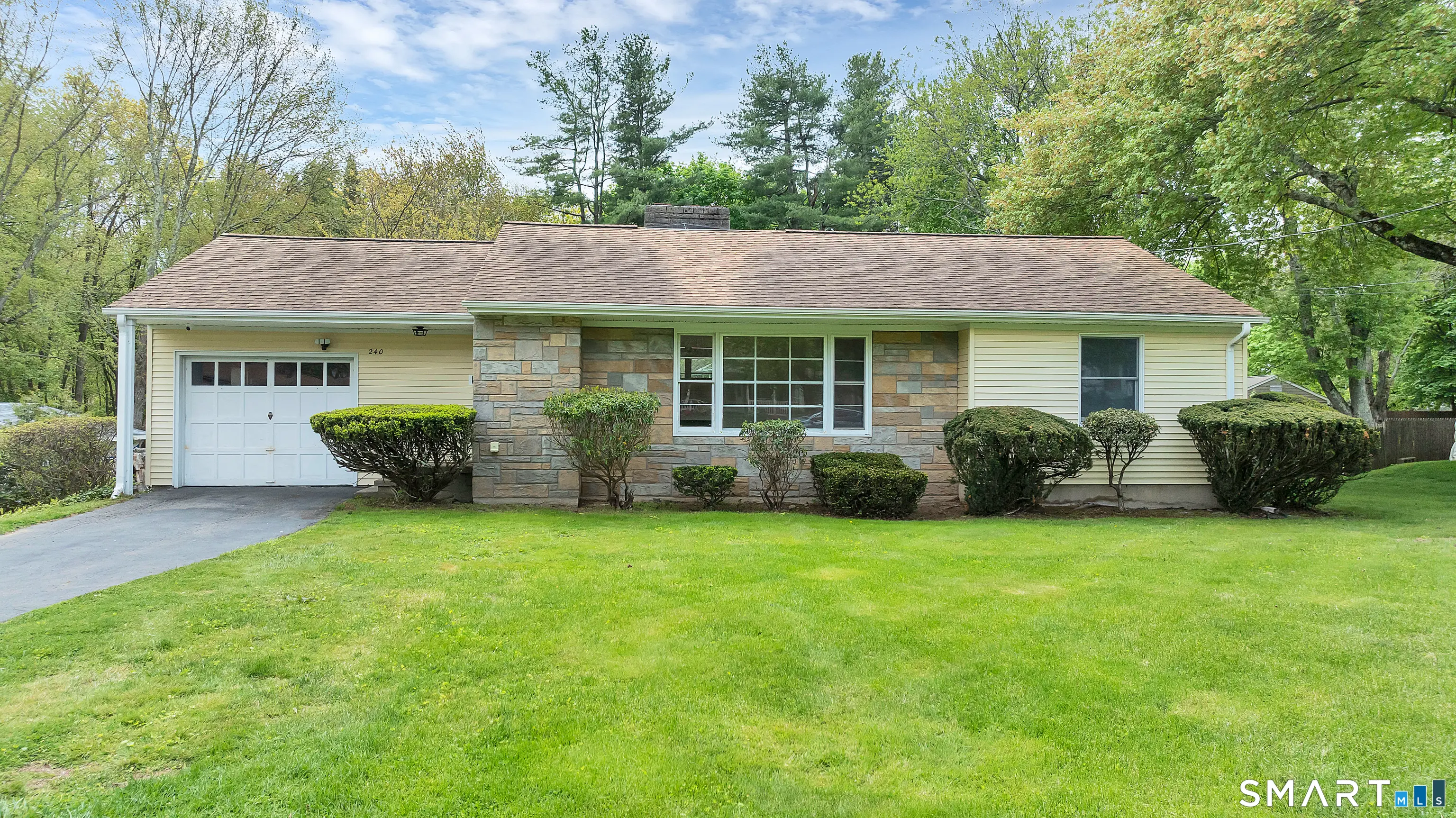 240 Cedarhurst Lane, Milford