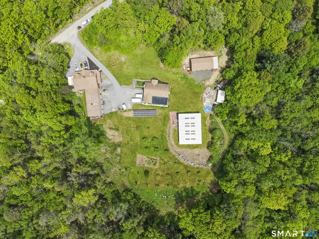 80 Holmes Road, Goshen