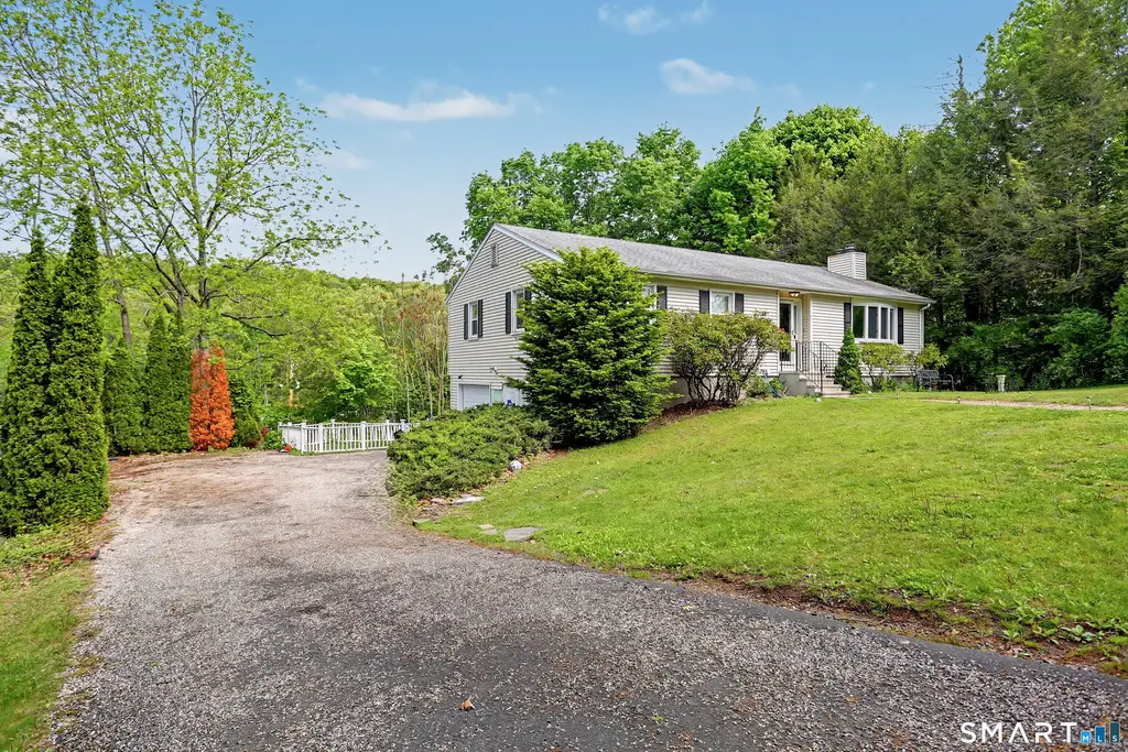 161 Sleeping Giant Drive, Hamden
