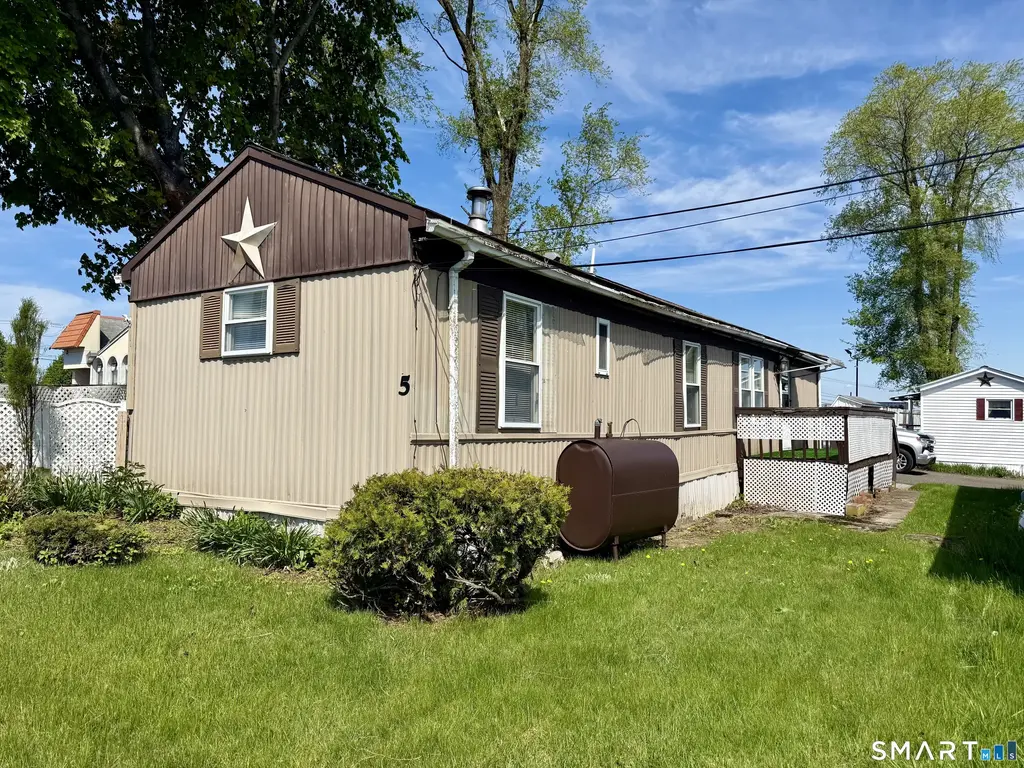 9 North Road, East Windsor