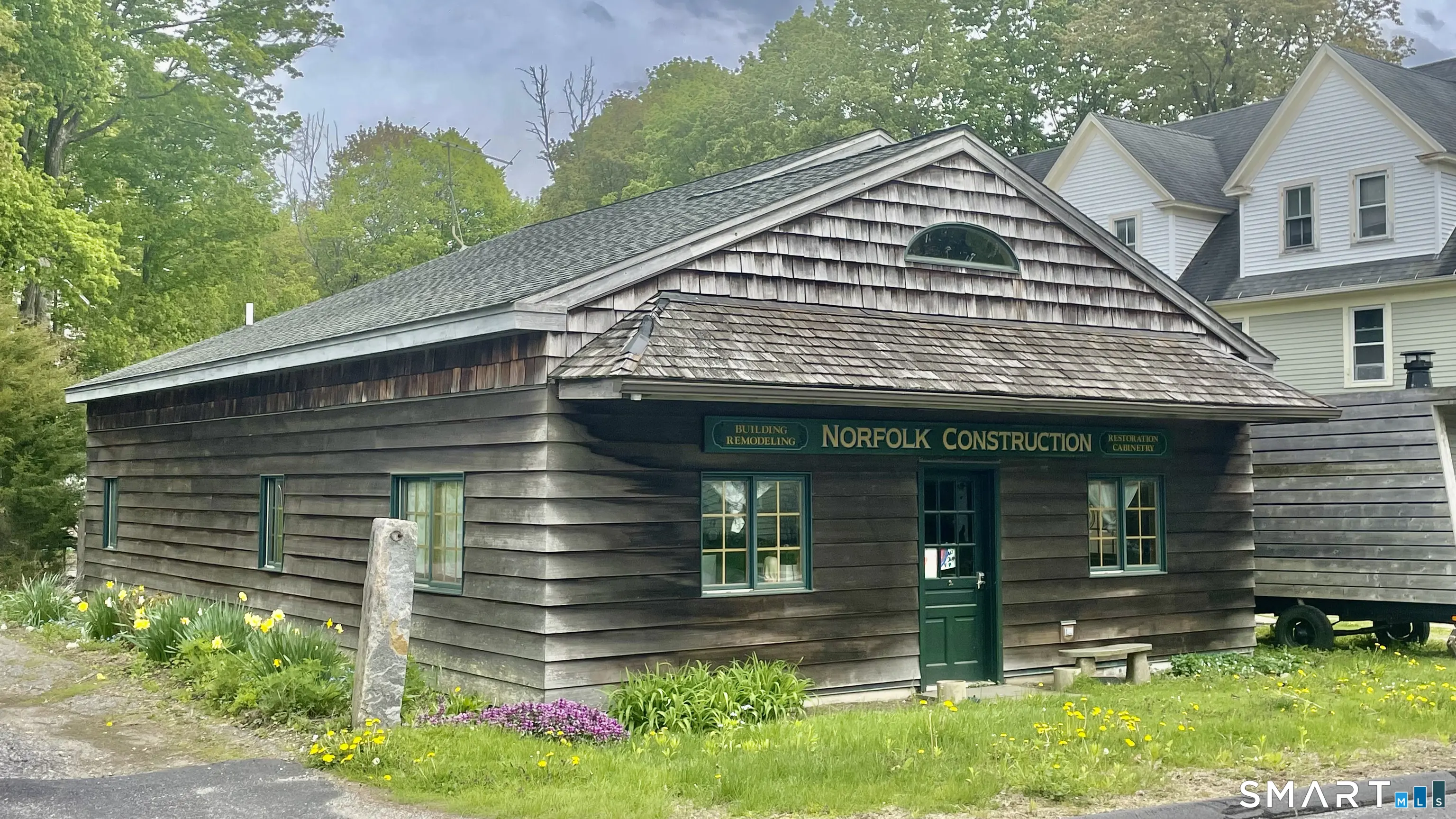 16 Maple Avenue, Norfolk