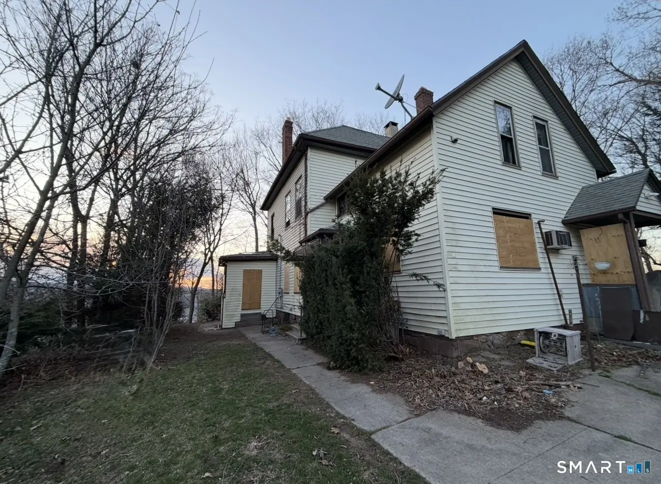 76 Chapman Avenue, Waterbury