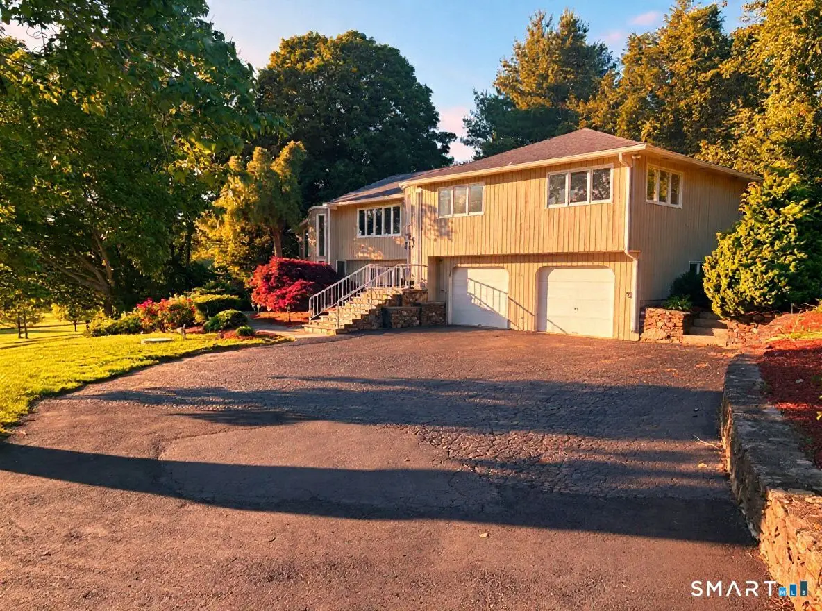 469 Shelton Avenue, Shelton