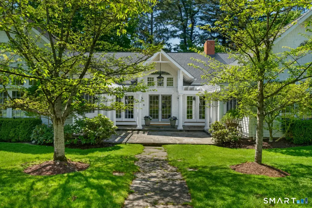 41 Peaceable Street, Ridgefield