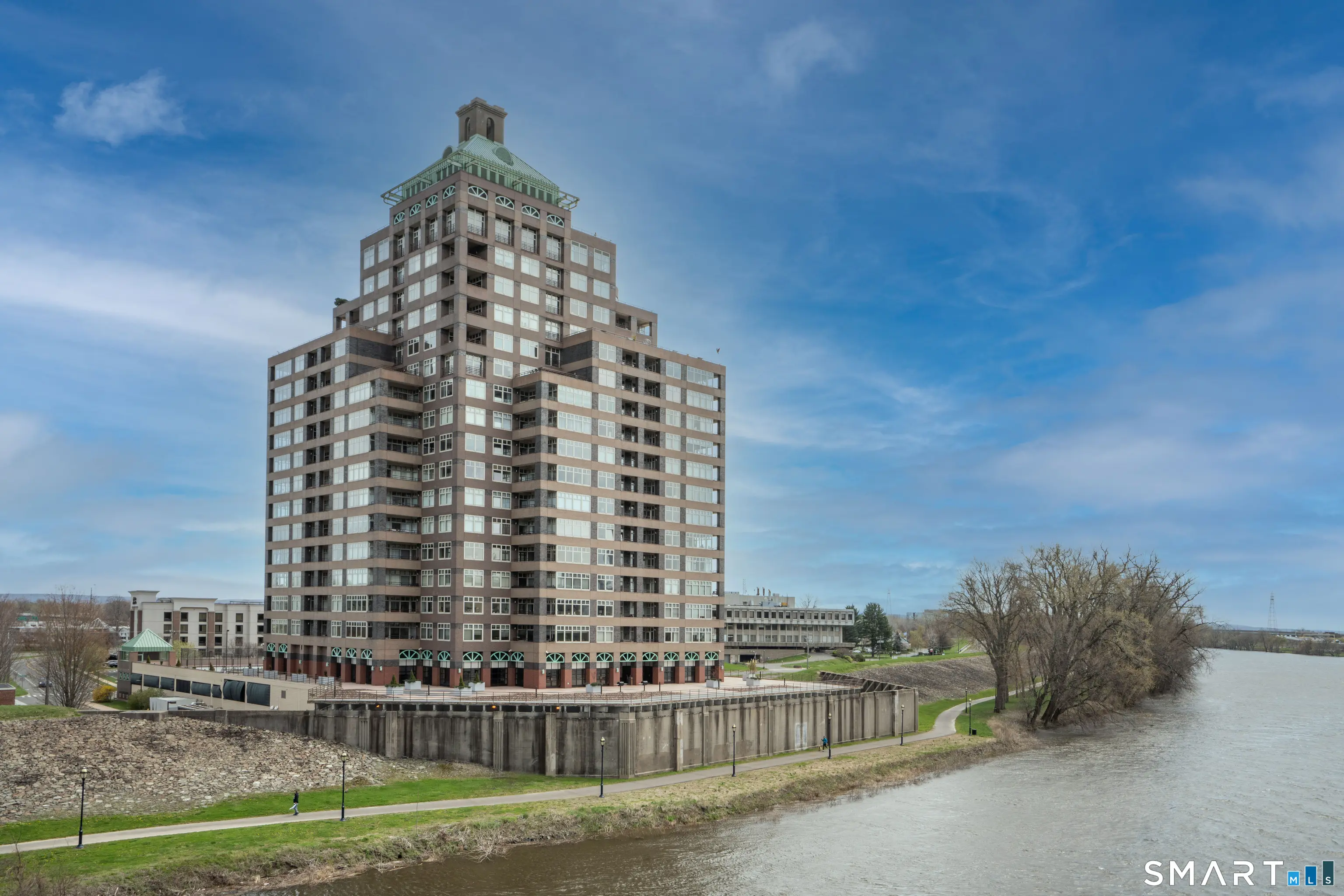 235 East River Drive 903, East Hartford