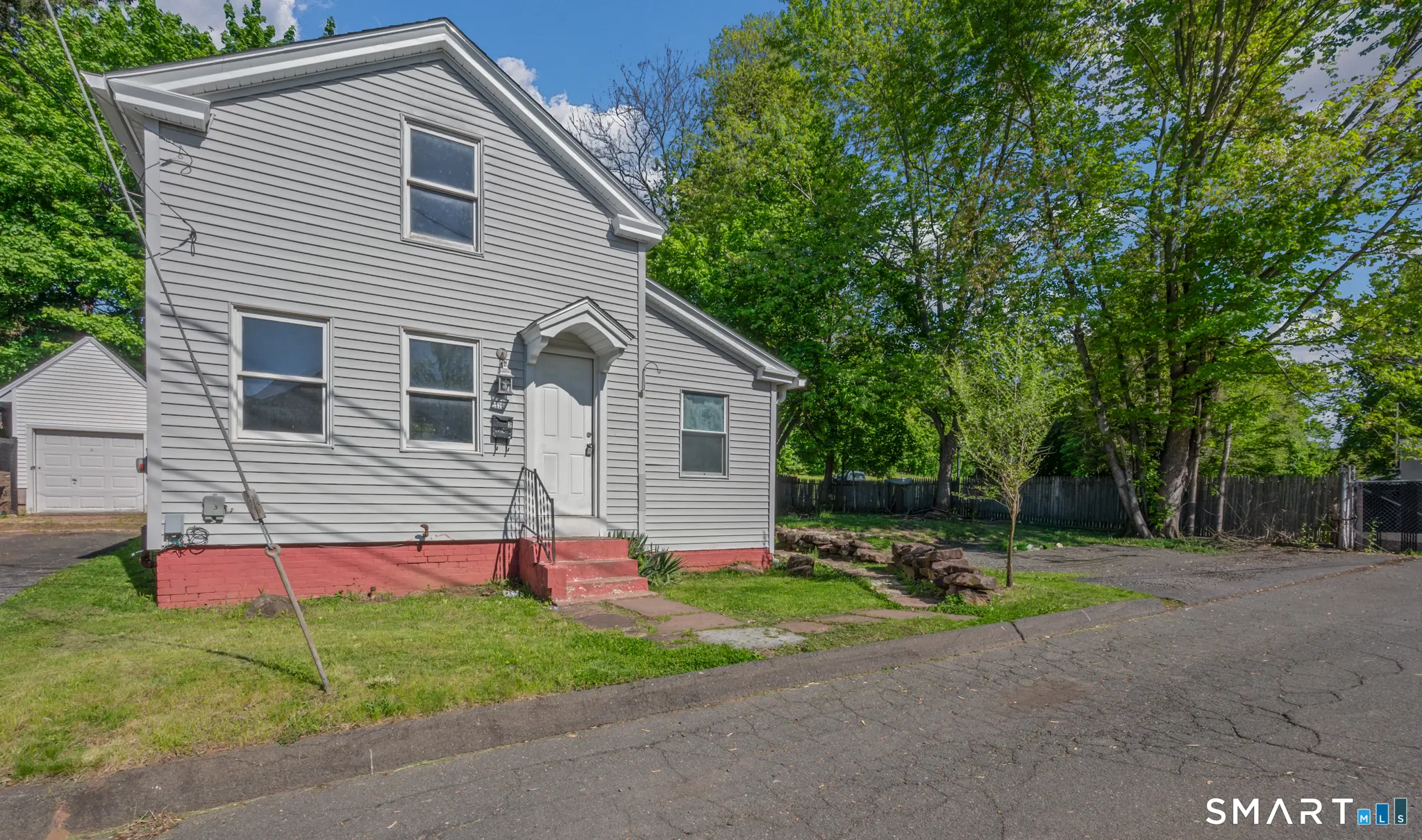 2 Hillside Court, Middletown