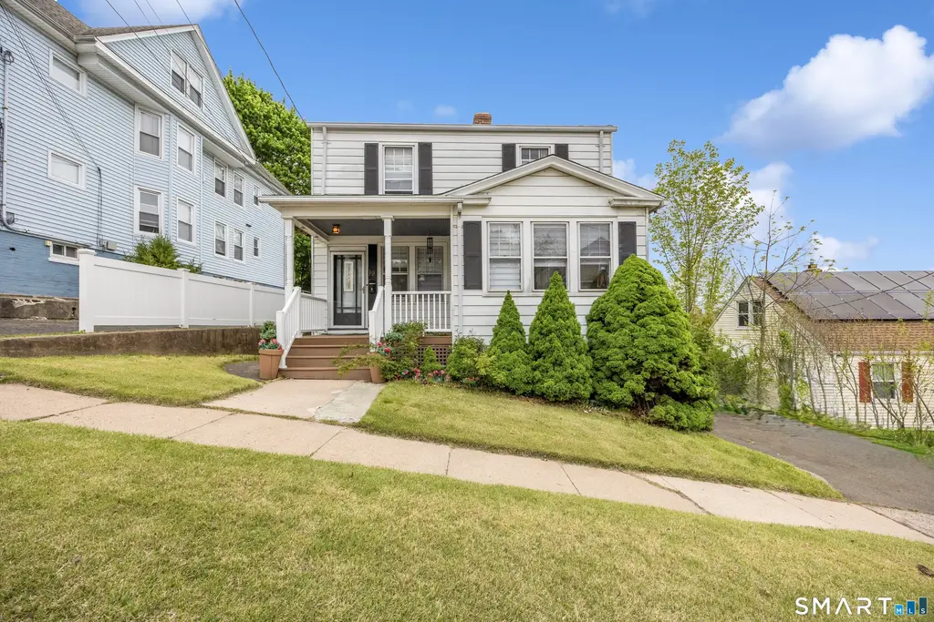 19 Cumley Street, Hamden