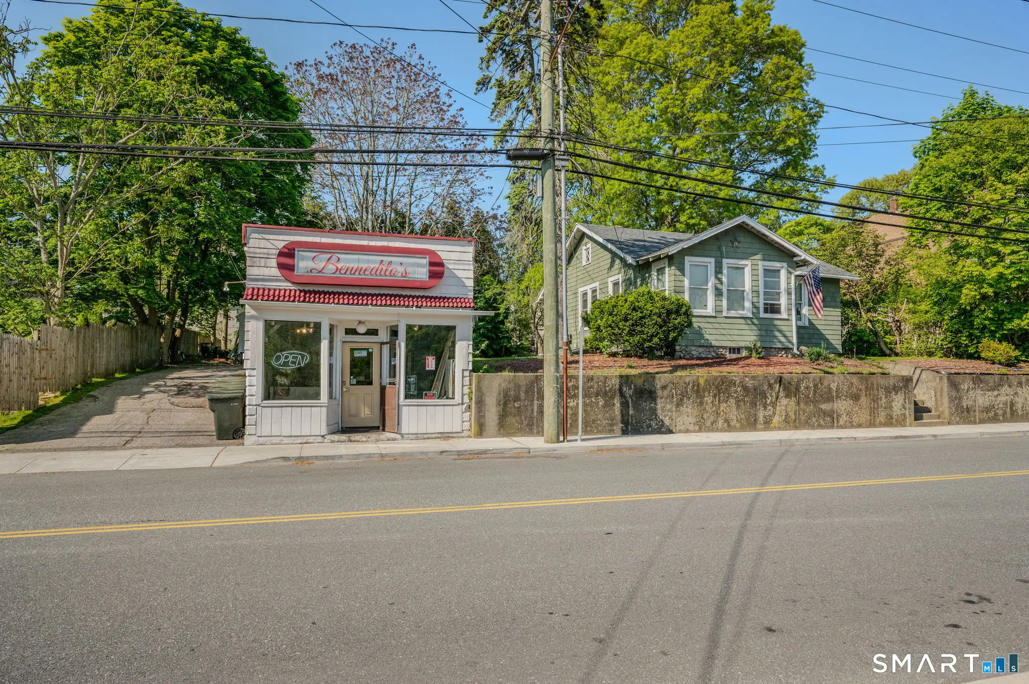 231 Poquonnock Road, Groton