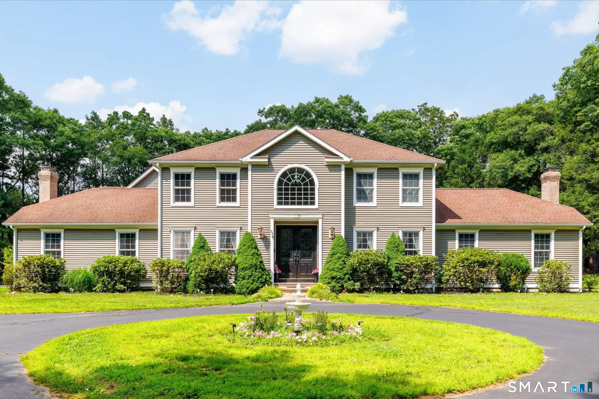 56 River Road, Killingly