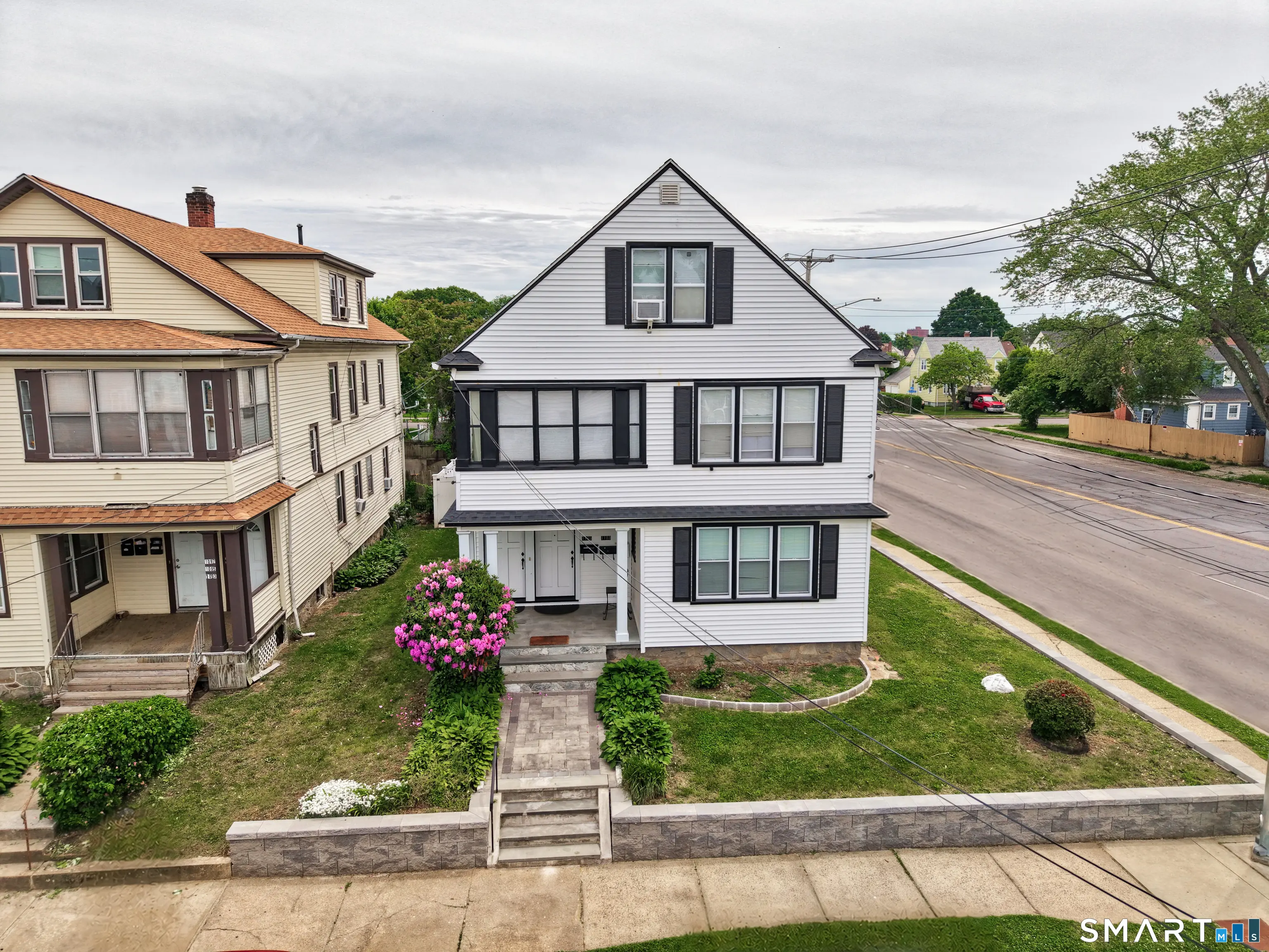 1103-1105 Capitol Avenue, Bridgeport