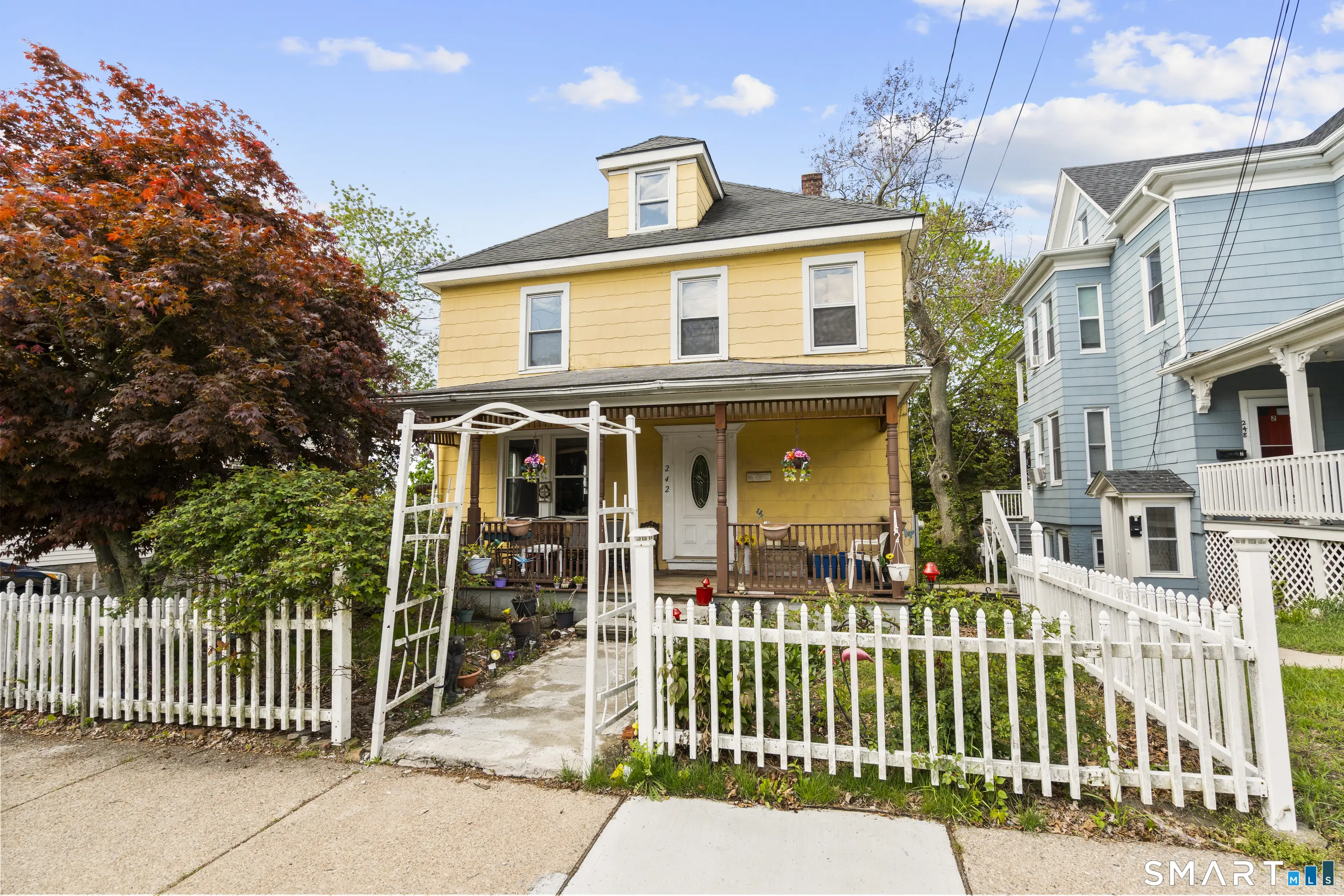 242 Crystal Avenue, New London