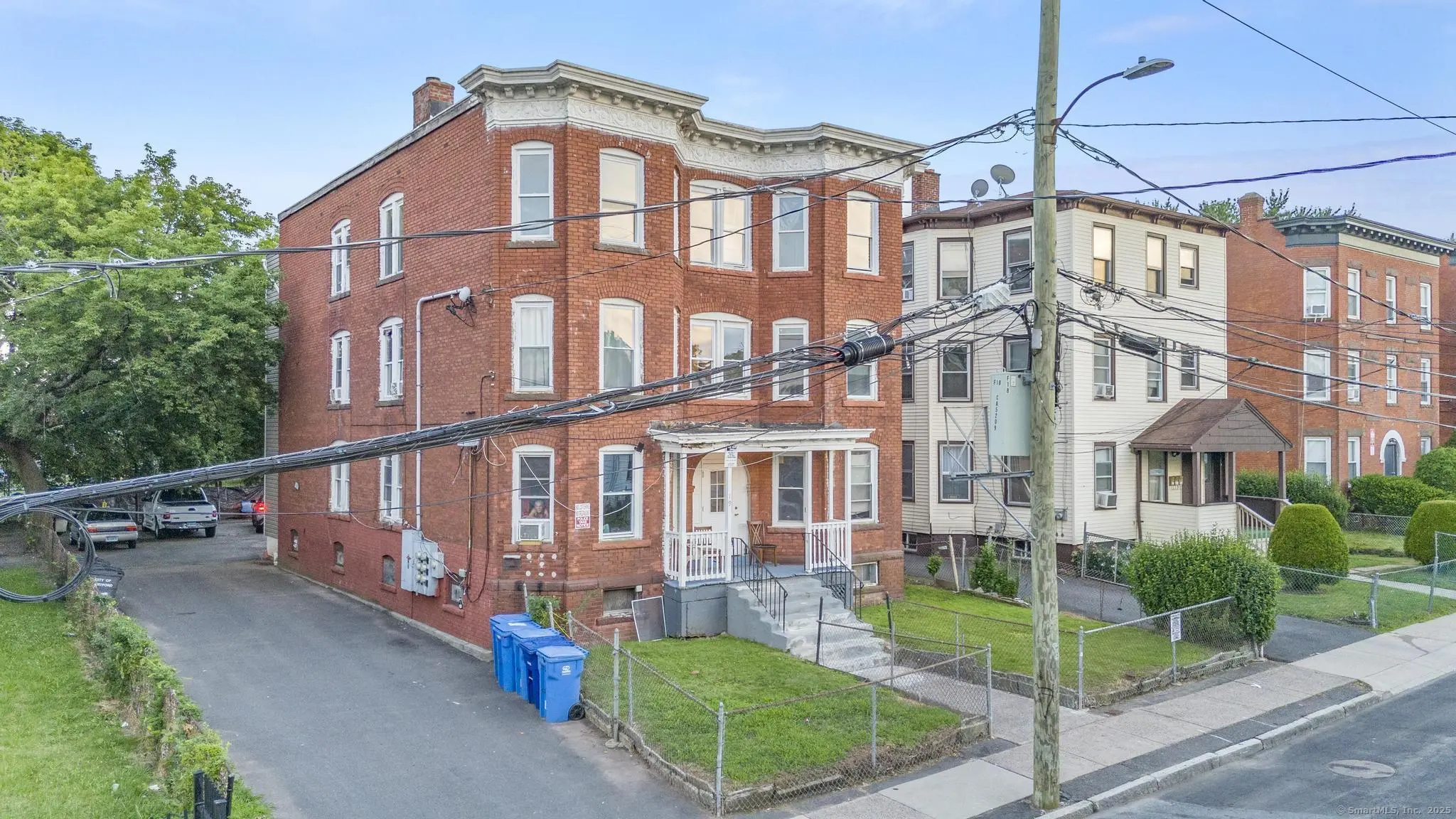 19-21 Whitmore Street, Hartford
