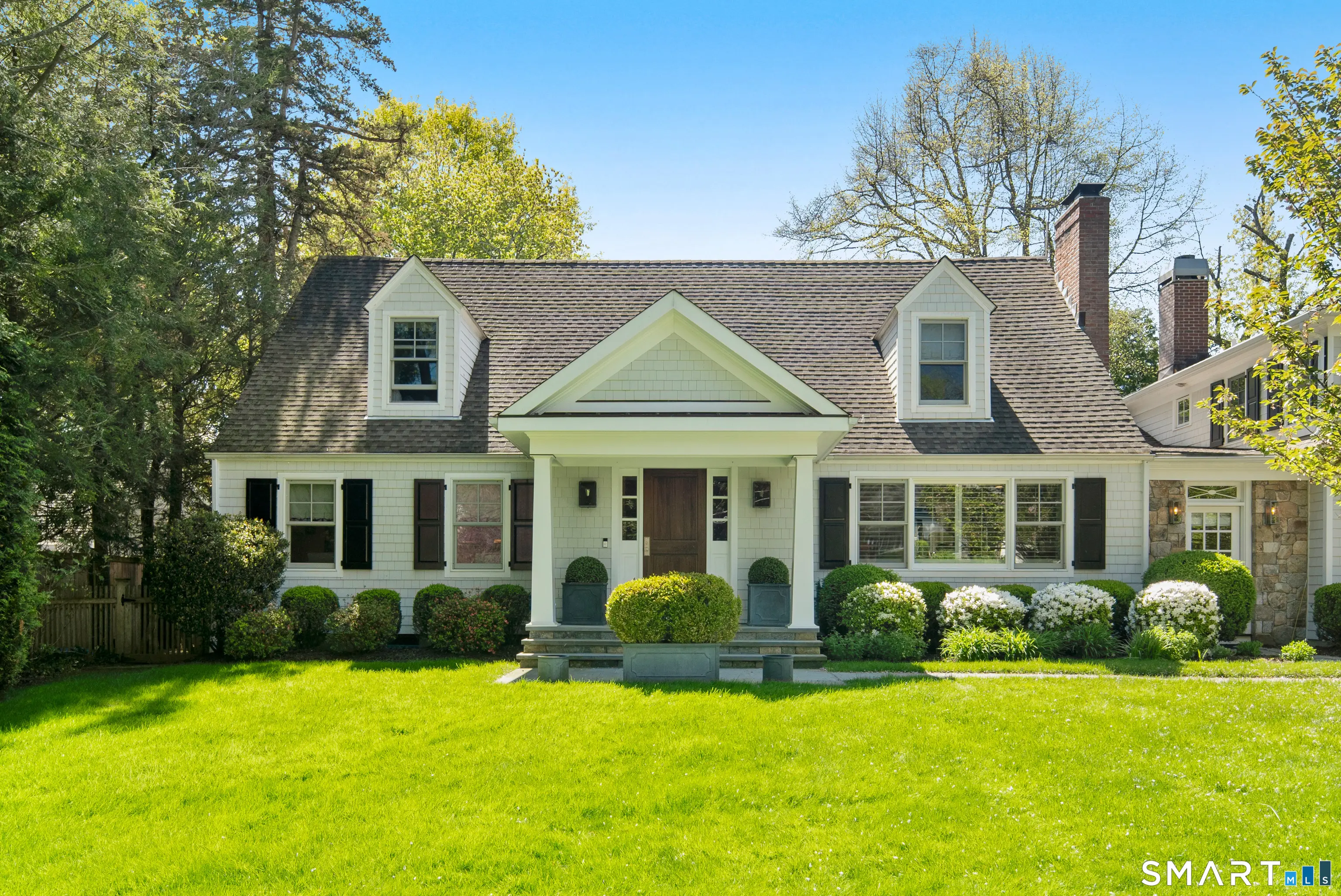 11 Mclaren Road South, Darien