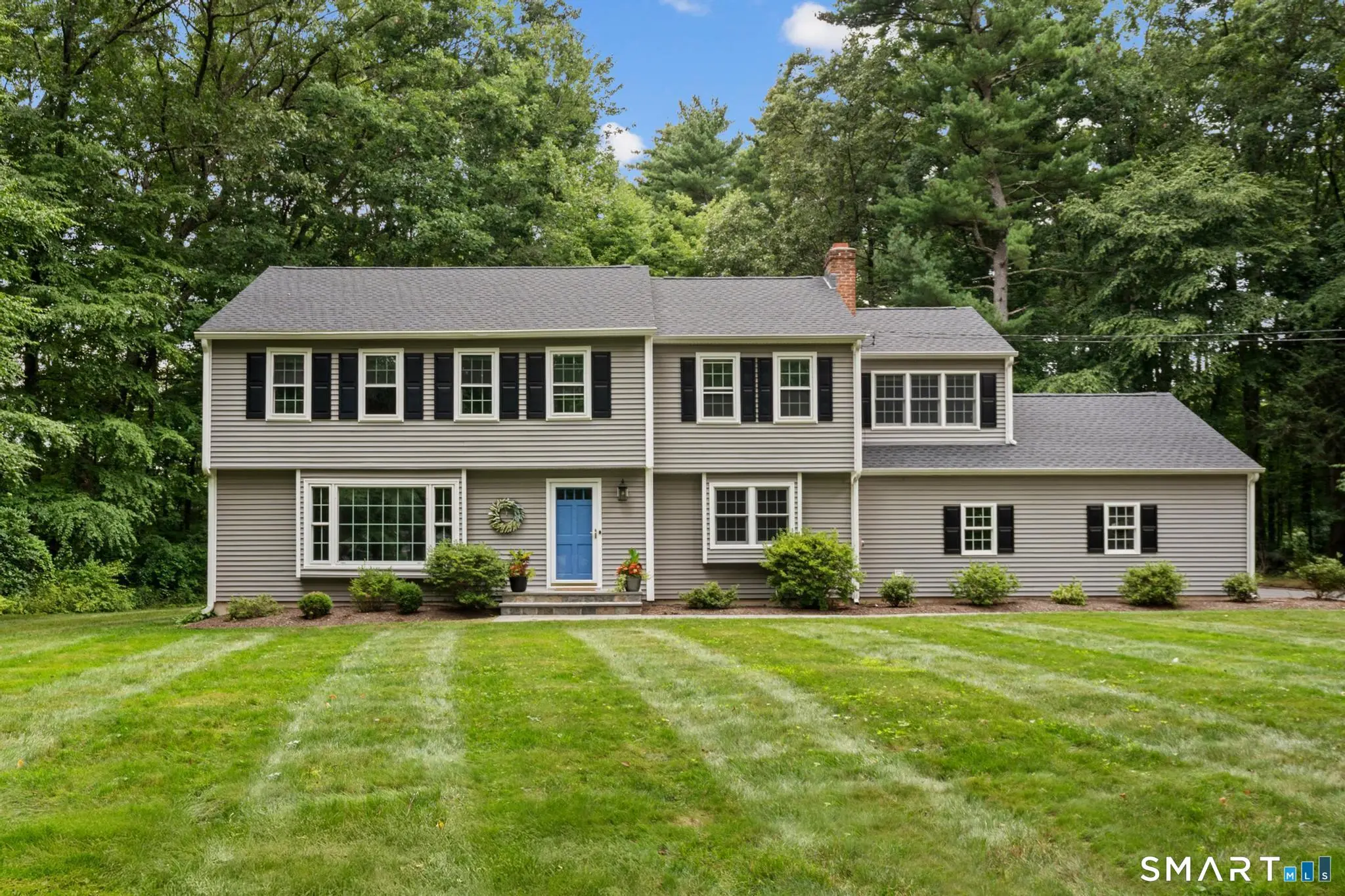 23 Lawton Drive, Simsbury