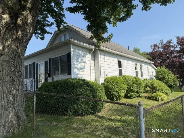 60 Welland Avenue, Waterbury