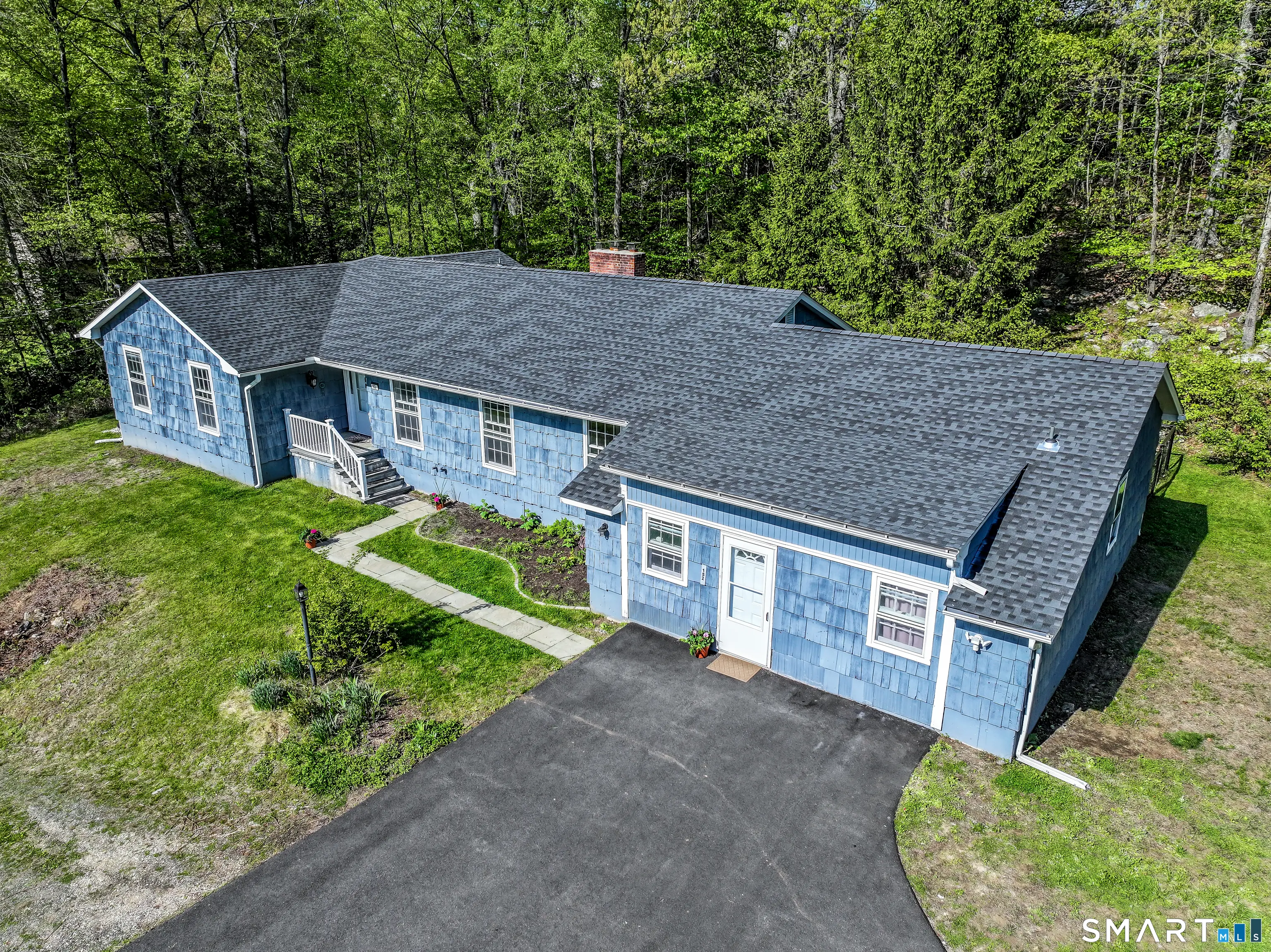152 State Route 37, New Fairfield