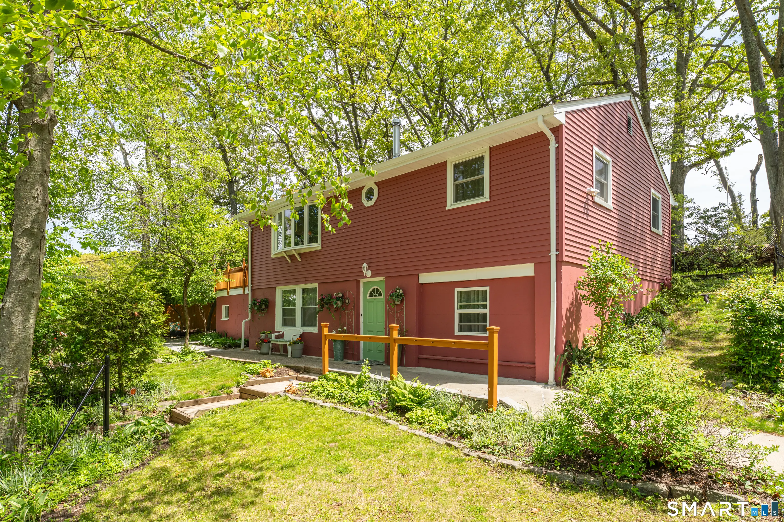 675 Bradley Street, East Haven