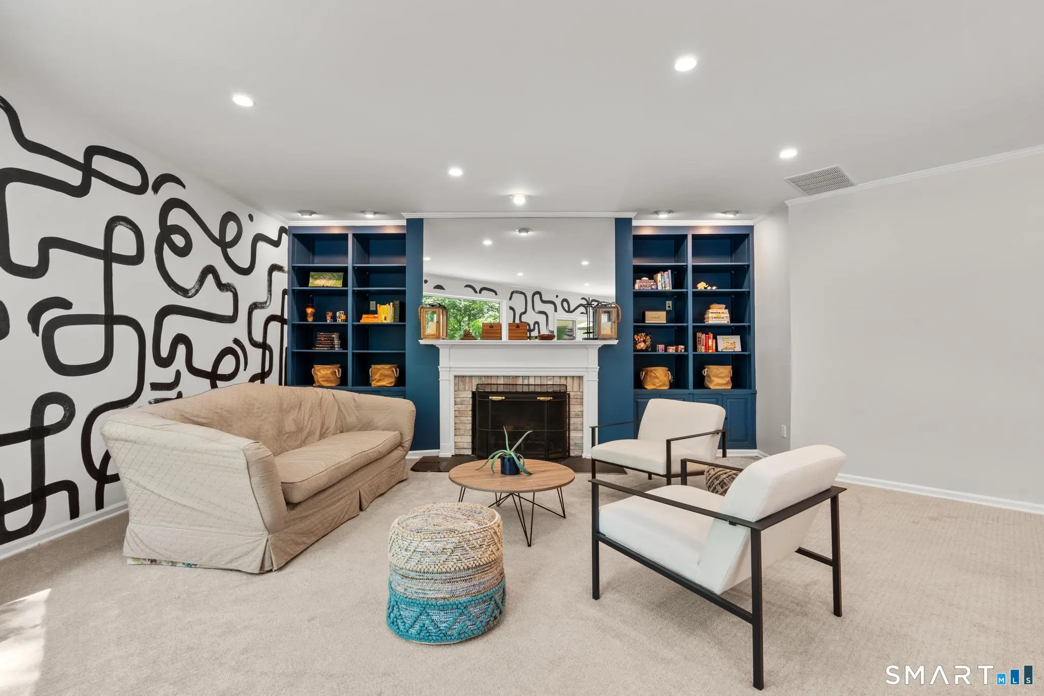 58 Briar Woods Trail, Stamford