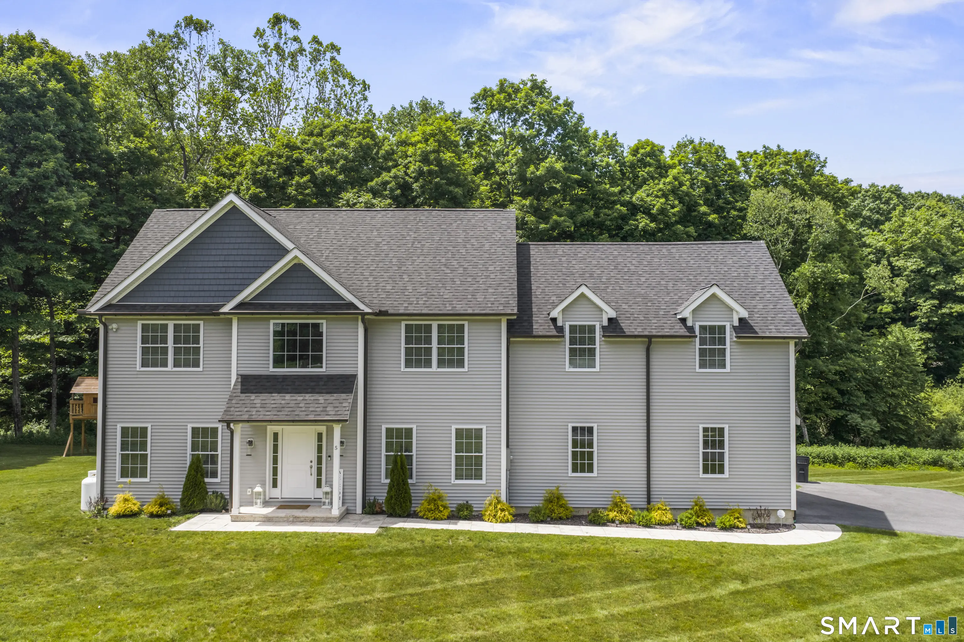 5 Anthonys Lane, New Milford