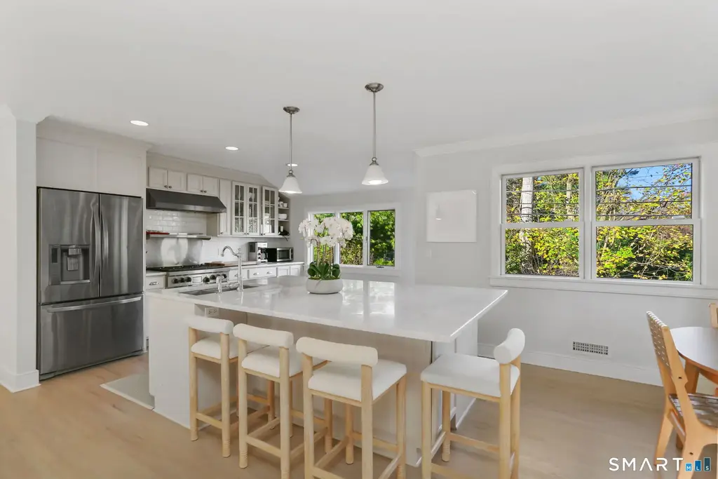 6 Meadowbank Road, Greenwich