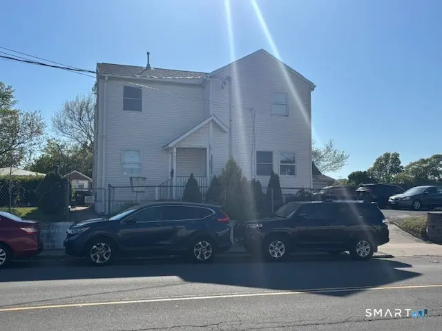 142 Front Avenue, West Haven