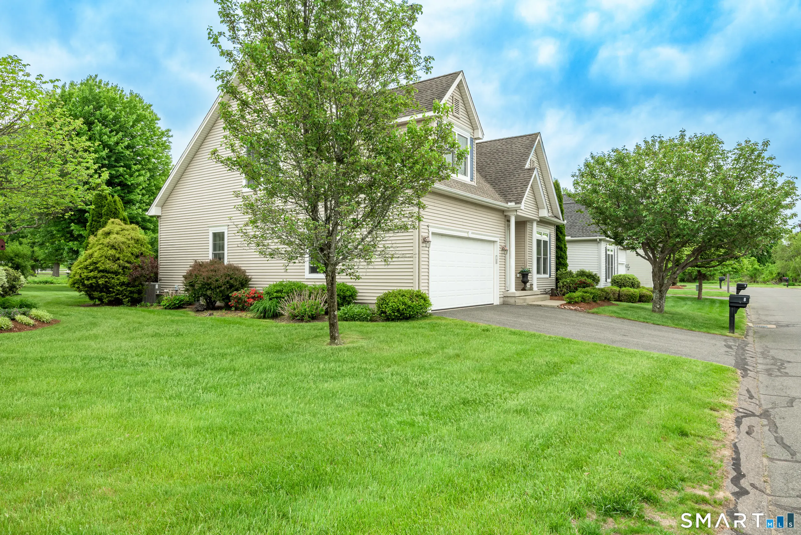 8 Greendale Drive 8, Suffield