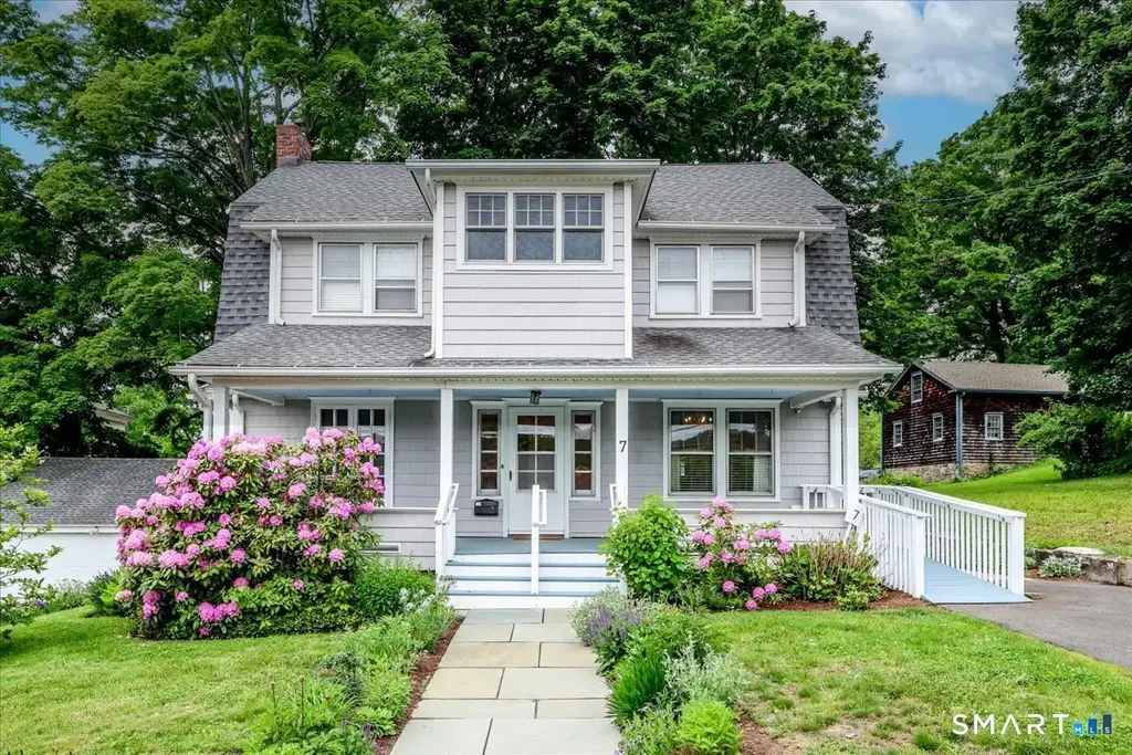 7 Treadwell Avenue, New Milford