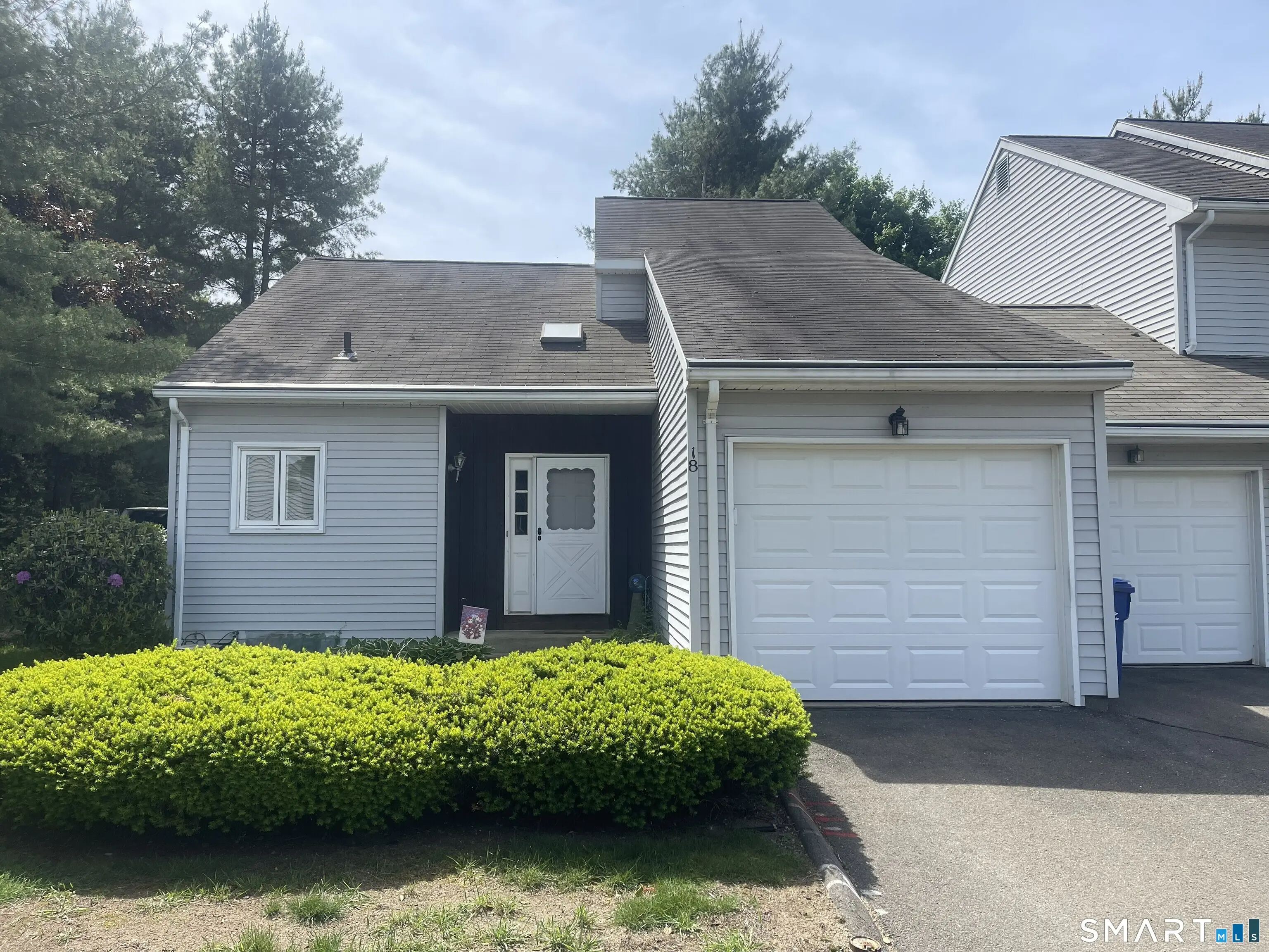 18 David Drive 18, East Windsor