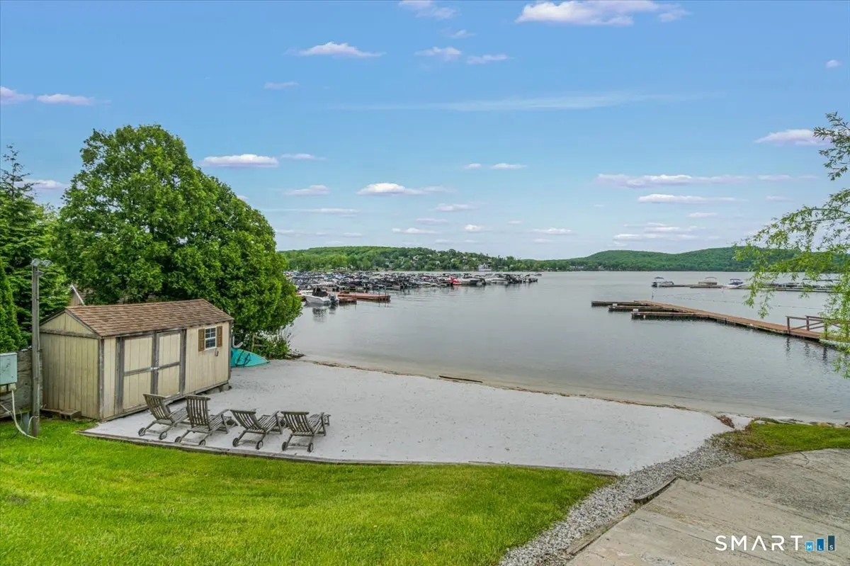4 Candlewood Birches, Brookfield