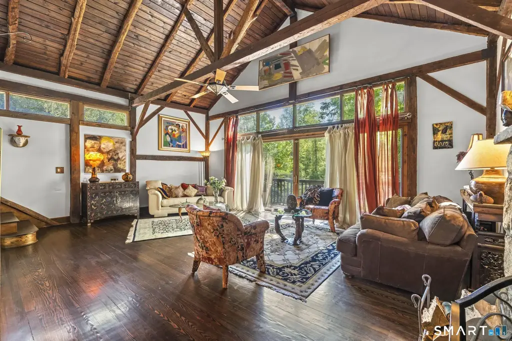 2596 High Ridge Road, Stamford