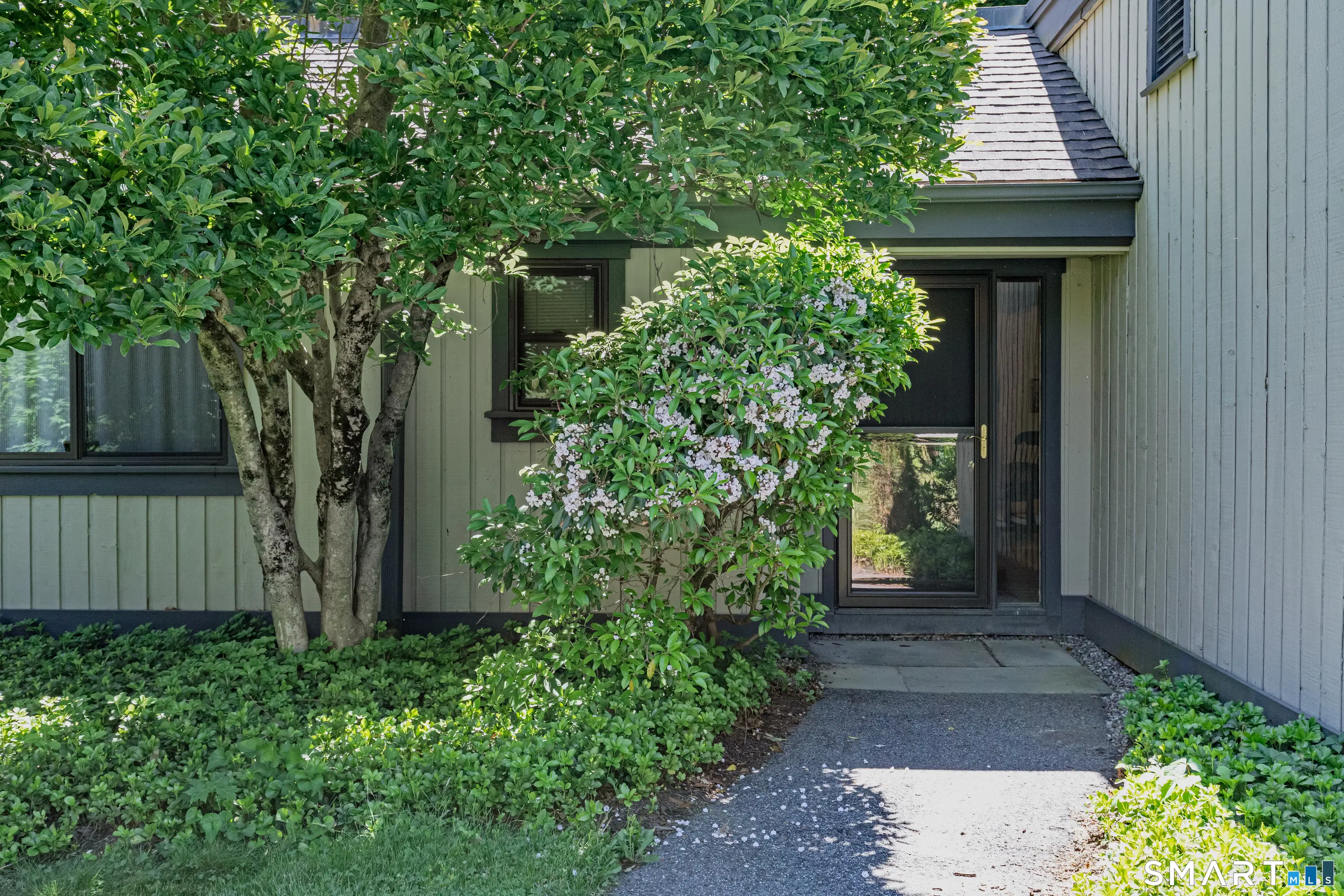 912 Heritage Village B, Southbury