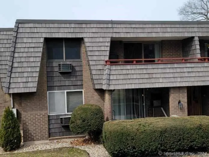 17 Stony Brook Drive C8, Glastonbury