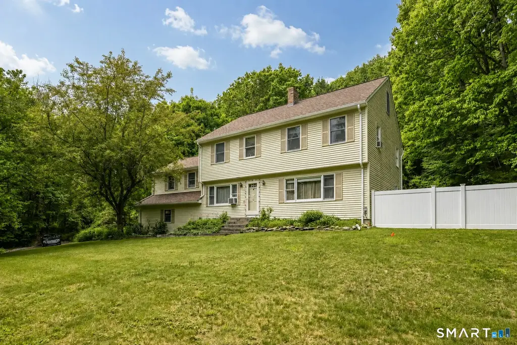 155 Lake Harwinton Road, Harwinton
