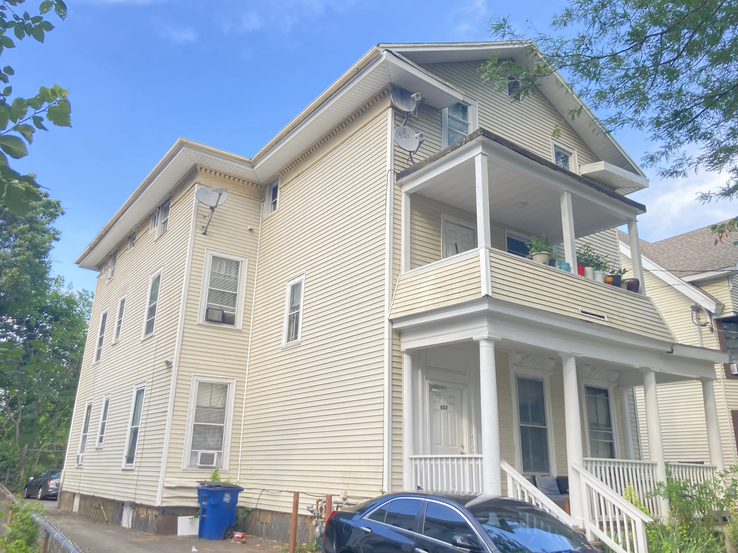 607 Elm Street, New Haven