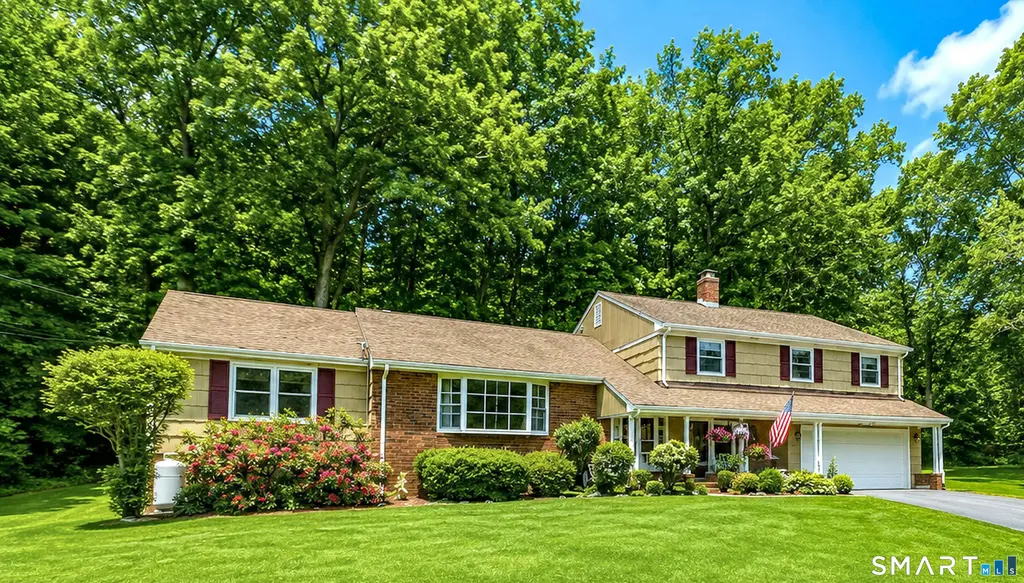997 Rainbow Trail, Orange