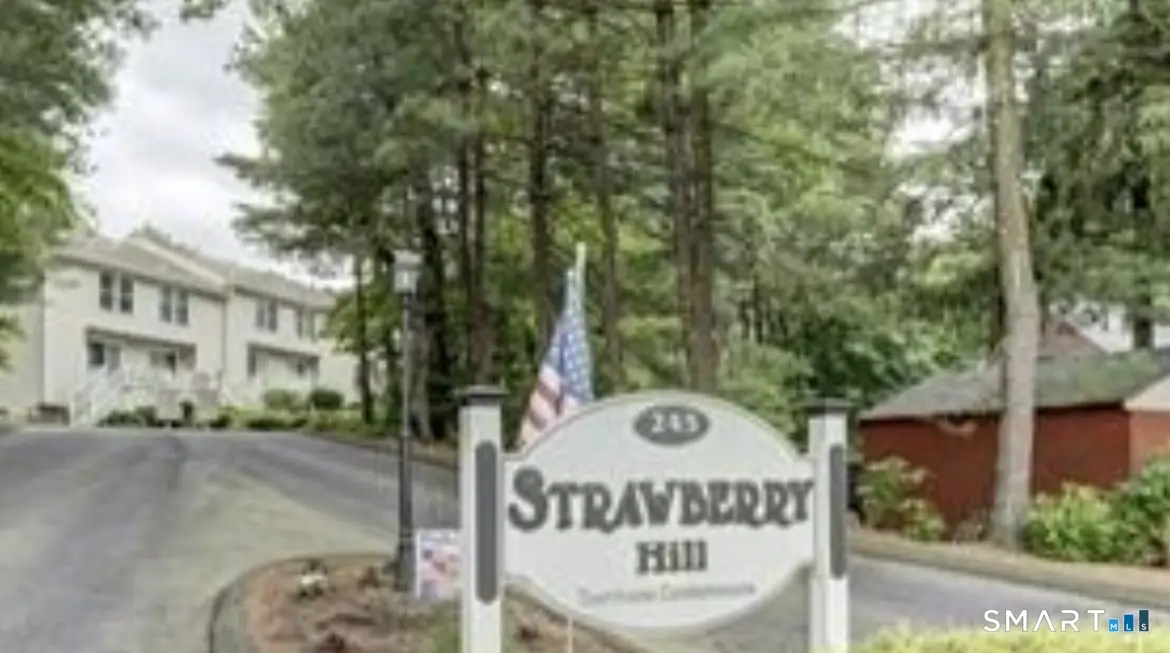 245 East Woodland Street 35, Meriden