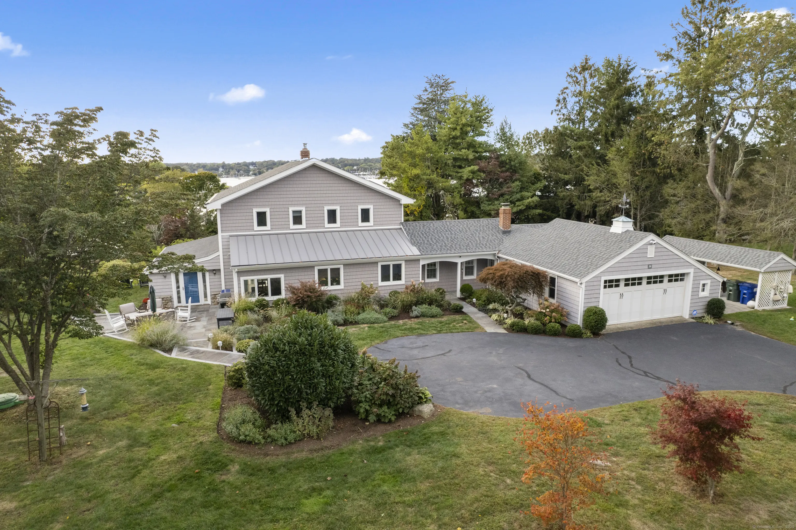 39 Gled Hill Street, Stonington