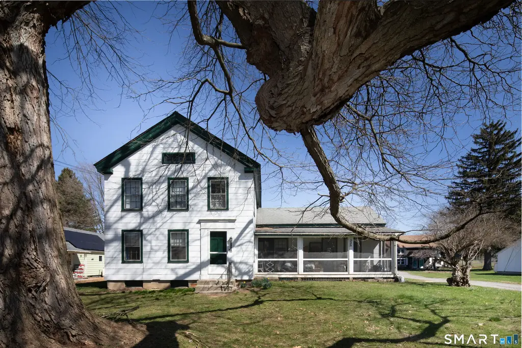 335 Norfolk Road, North Canaan