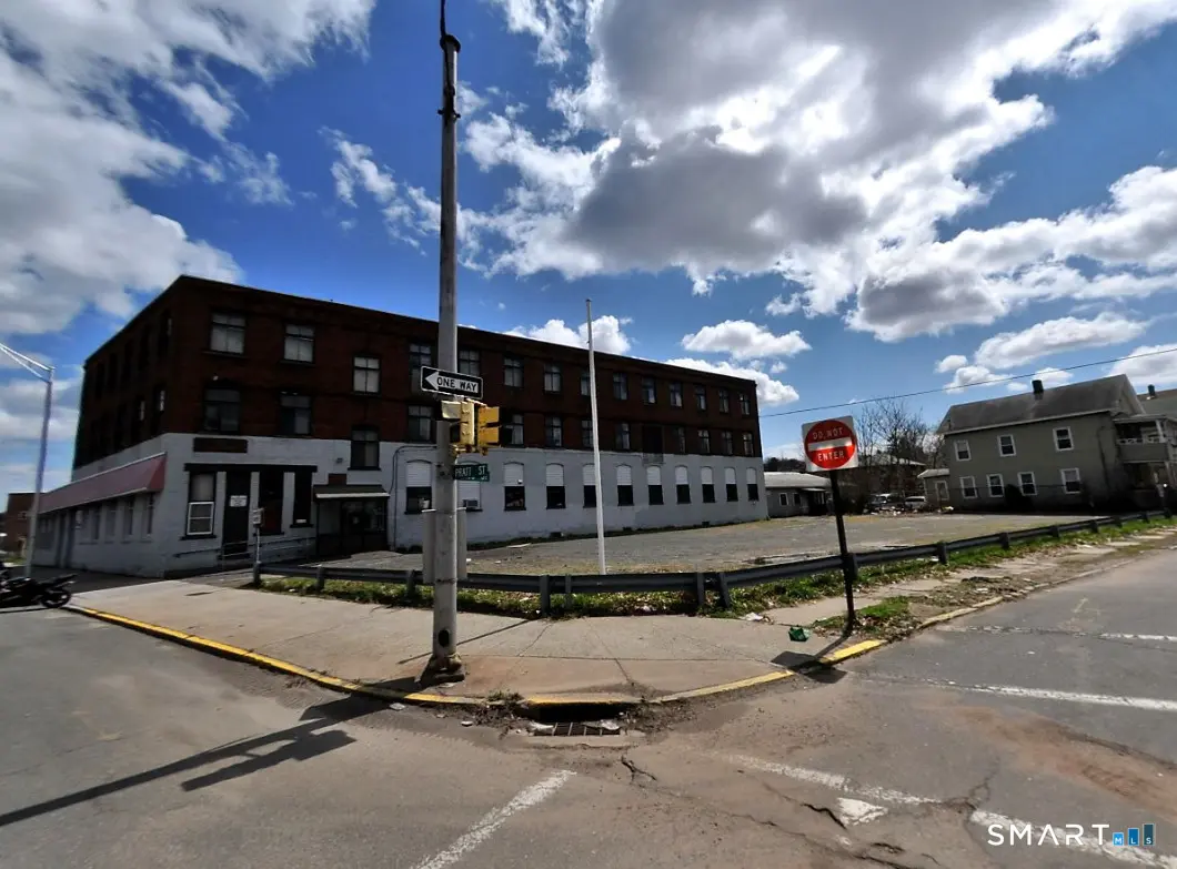 163 Pratt Street, Meriden